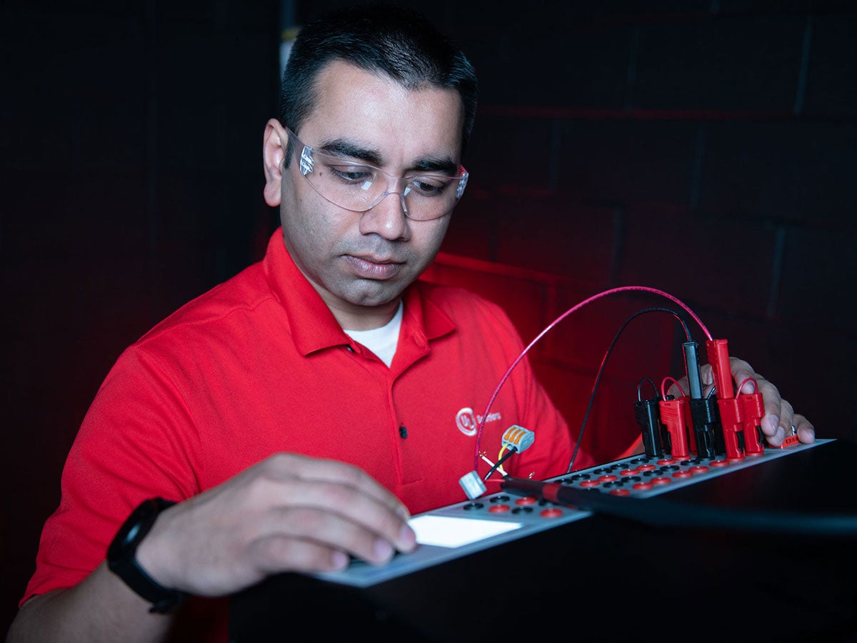 UL Solutions' lighting expert working in our Allentown Lab
