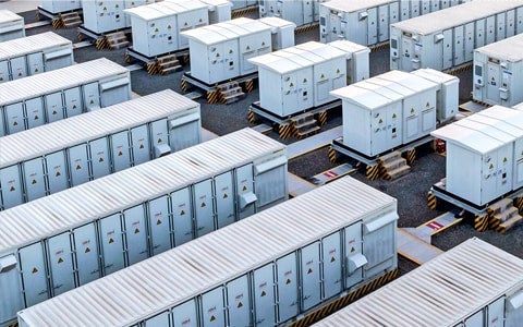 integrated redundant power supply