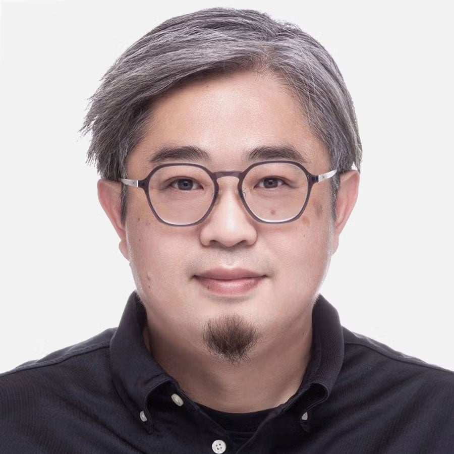 Flore Chiang headshot - no rounded corner