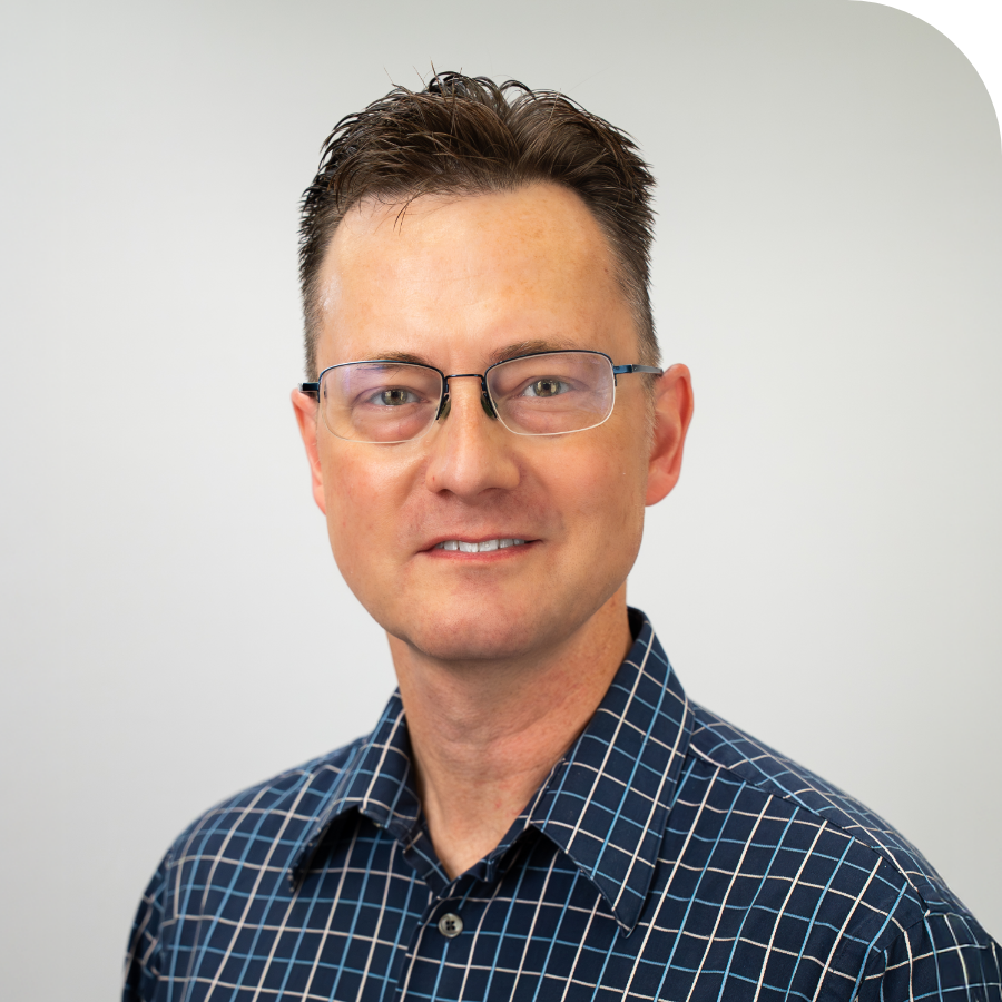 PaulBrazis - 900x900-right-round-corner