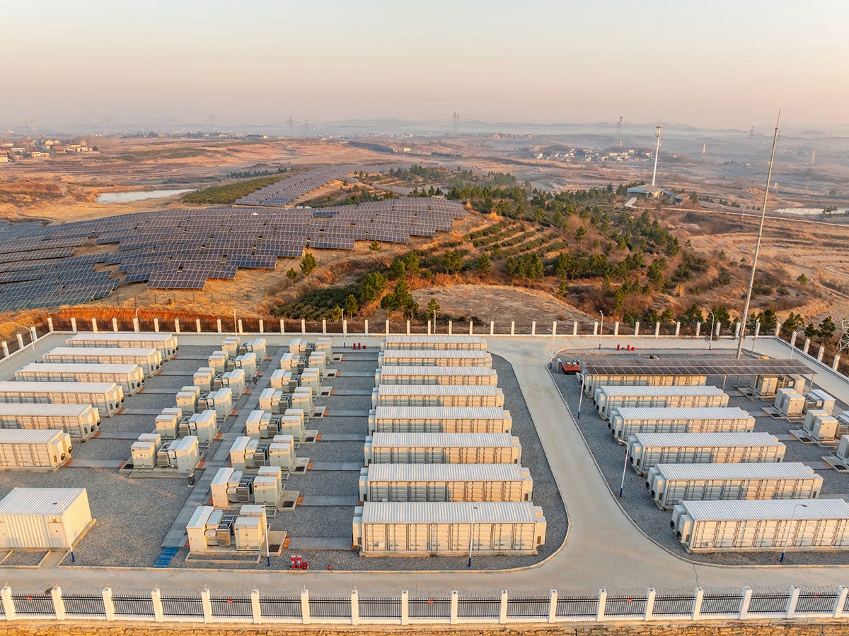 A field of energy storage units