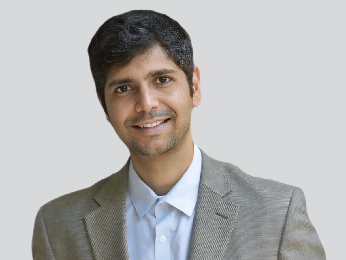 Satish headshot