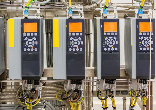 electrical drive controller application in industry plant