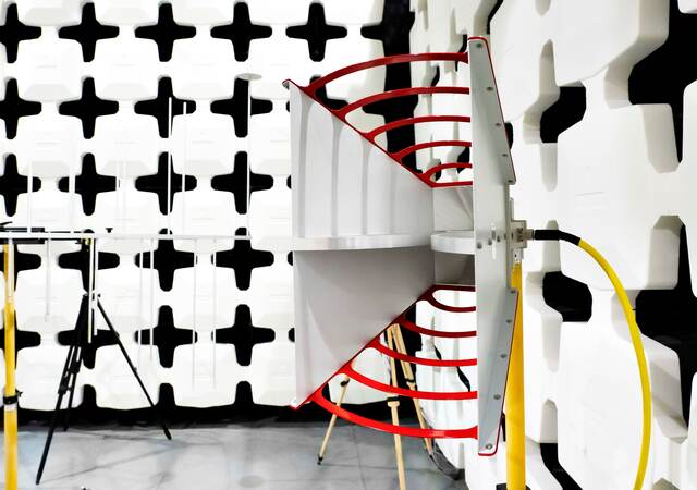 Antenna in an anechoic chamber
