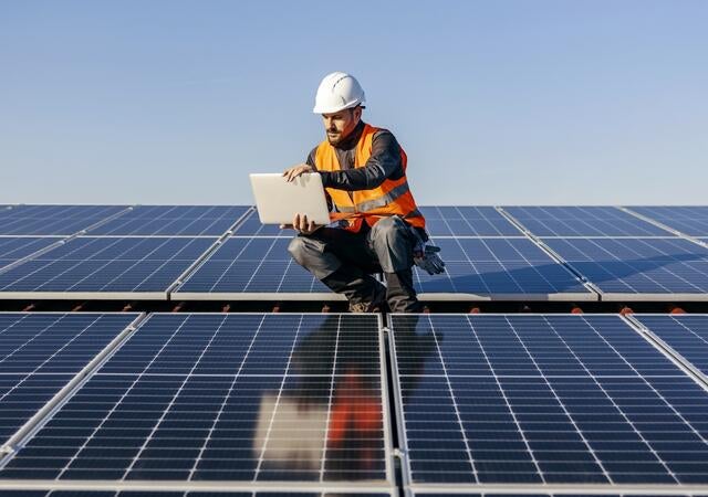 Building the Energy Internet: De-Risking Innovation in a Complex, Connected Grid