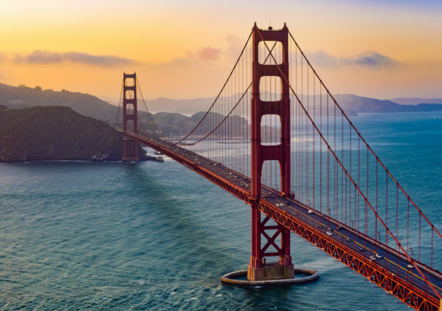 golden gate bridge at sunrise