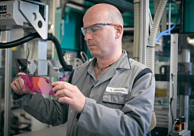 A worker at the Krefeld laboratory