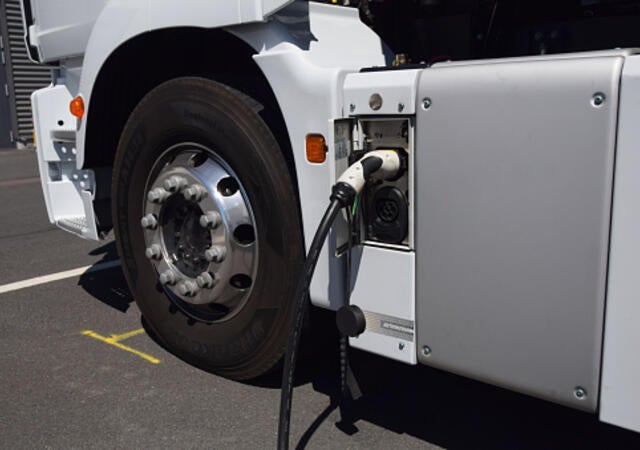  Charging process in electric truck - 1276475303