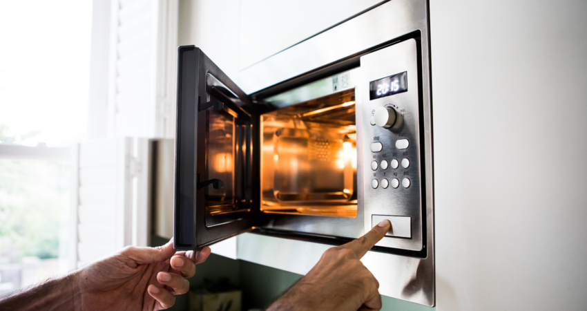 Microwave oven