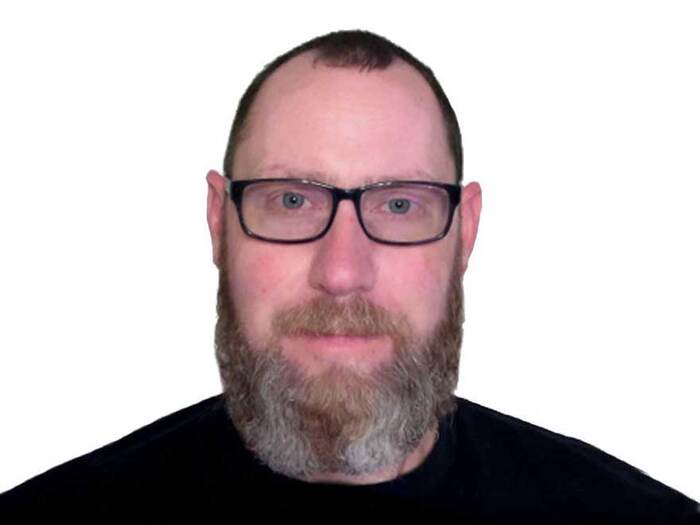 Head shot for Benjamin Cribb