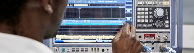 A picture of a spectrum analyzer testing device. 