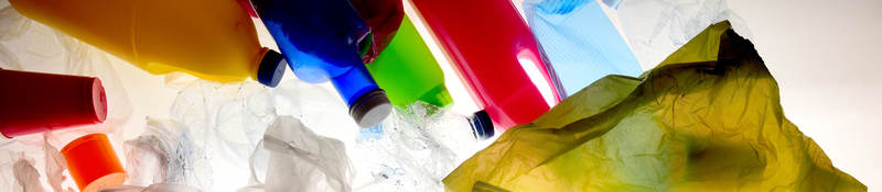 Backlit plastic bottles for recycling