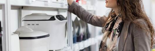 Man choosing new steamer