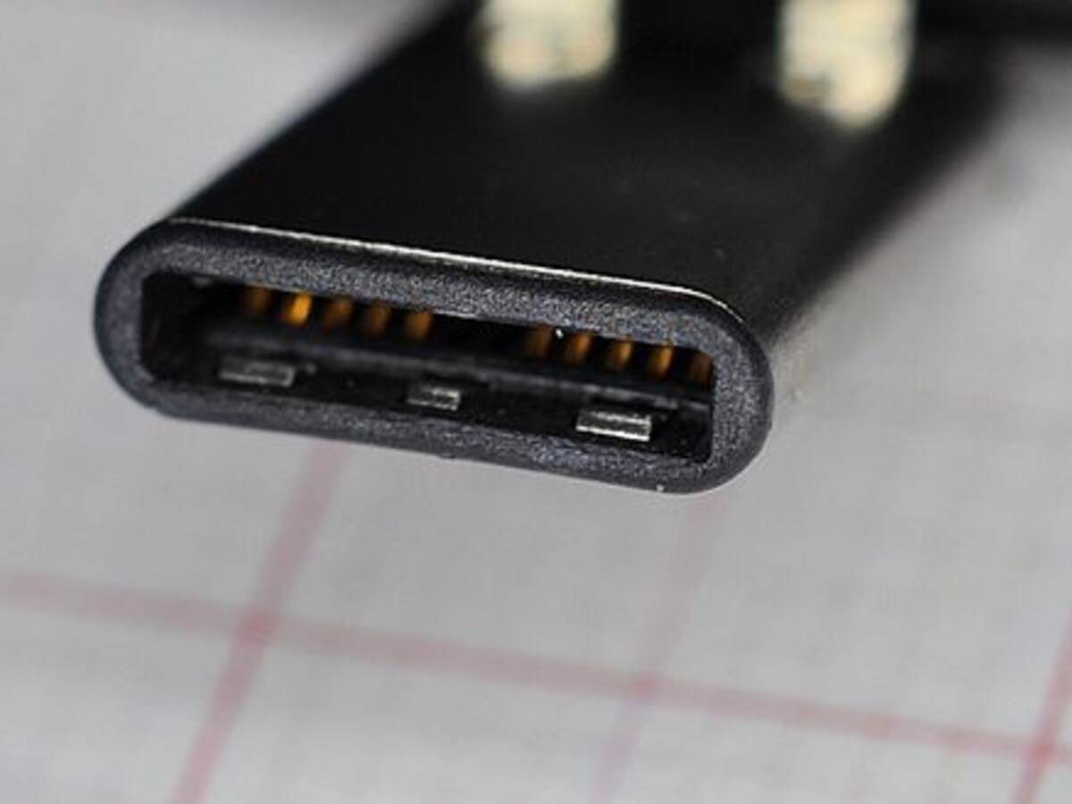 USB_Type-C_Plug_03