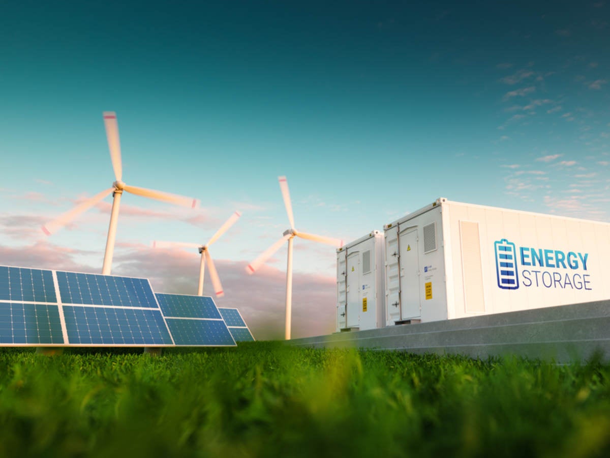 Energy storage system paired with wind and solar generation