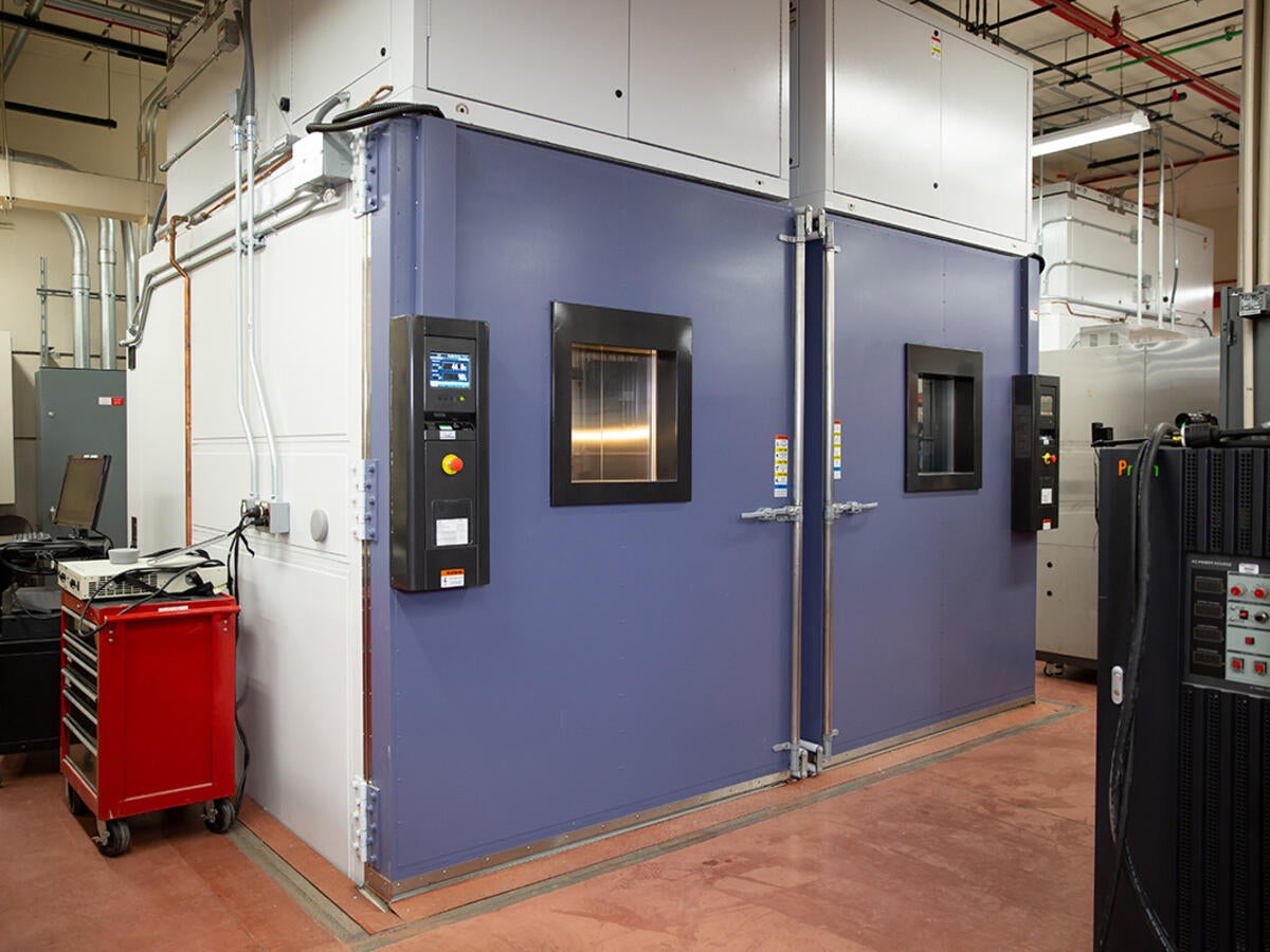 walk-in climactic chambers