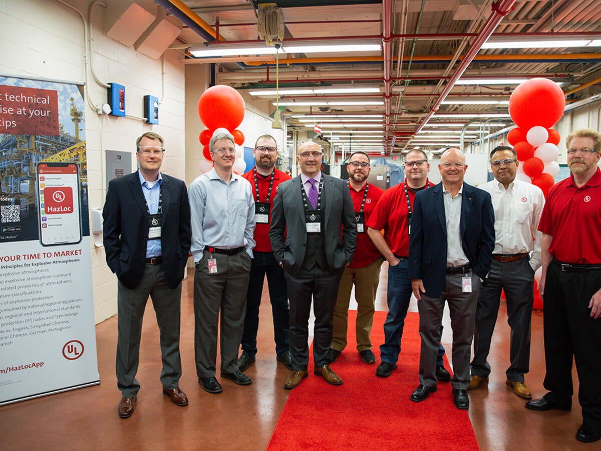team photo, ribbon cutting