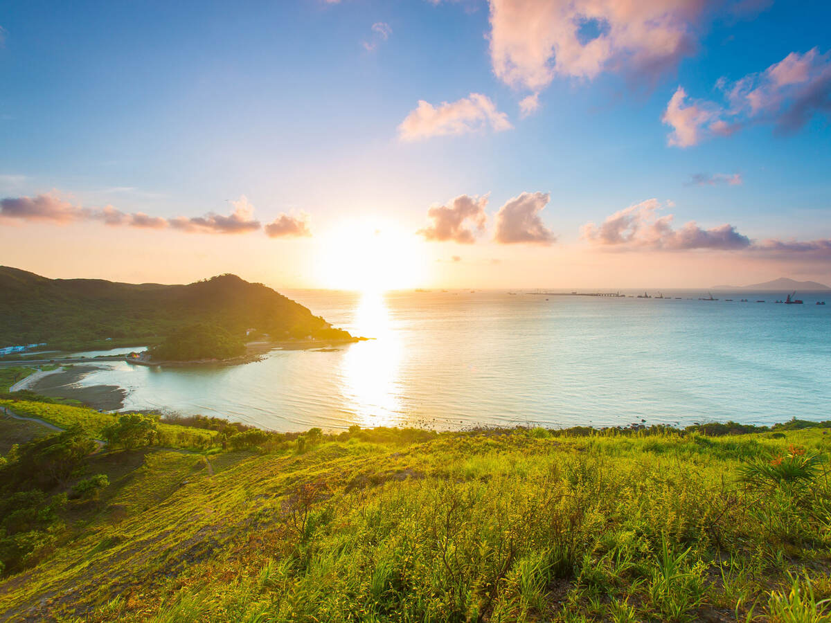 Sunset on the coast 