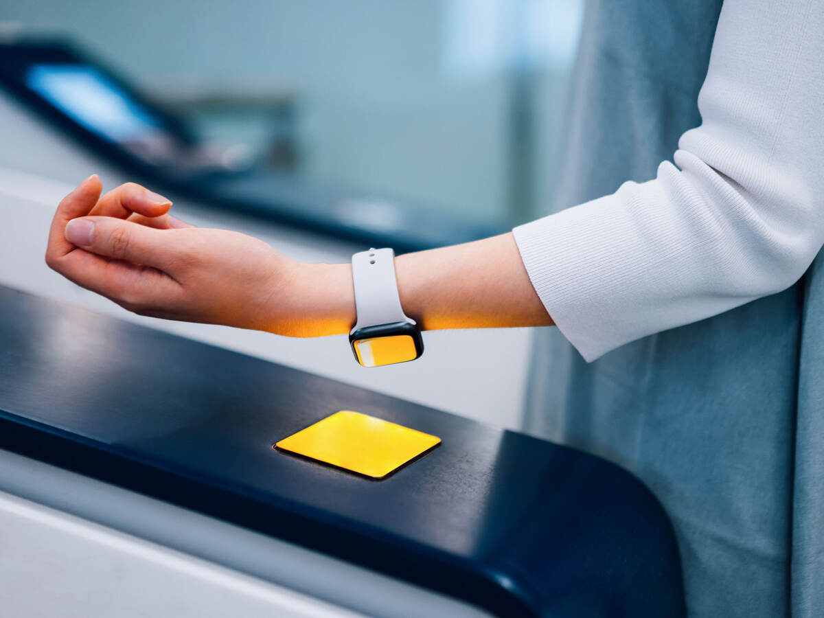 Building turnstile activated using smart device 