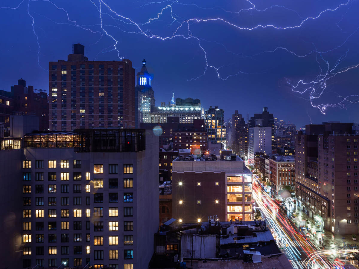 Lightning bolts in New York