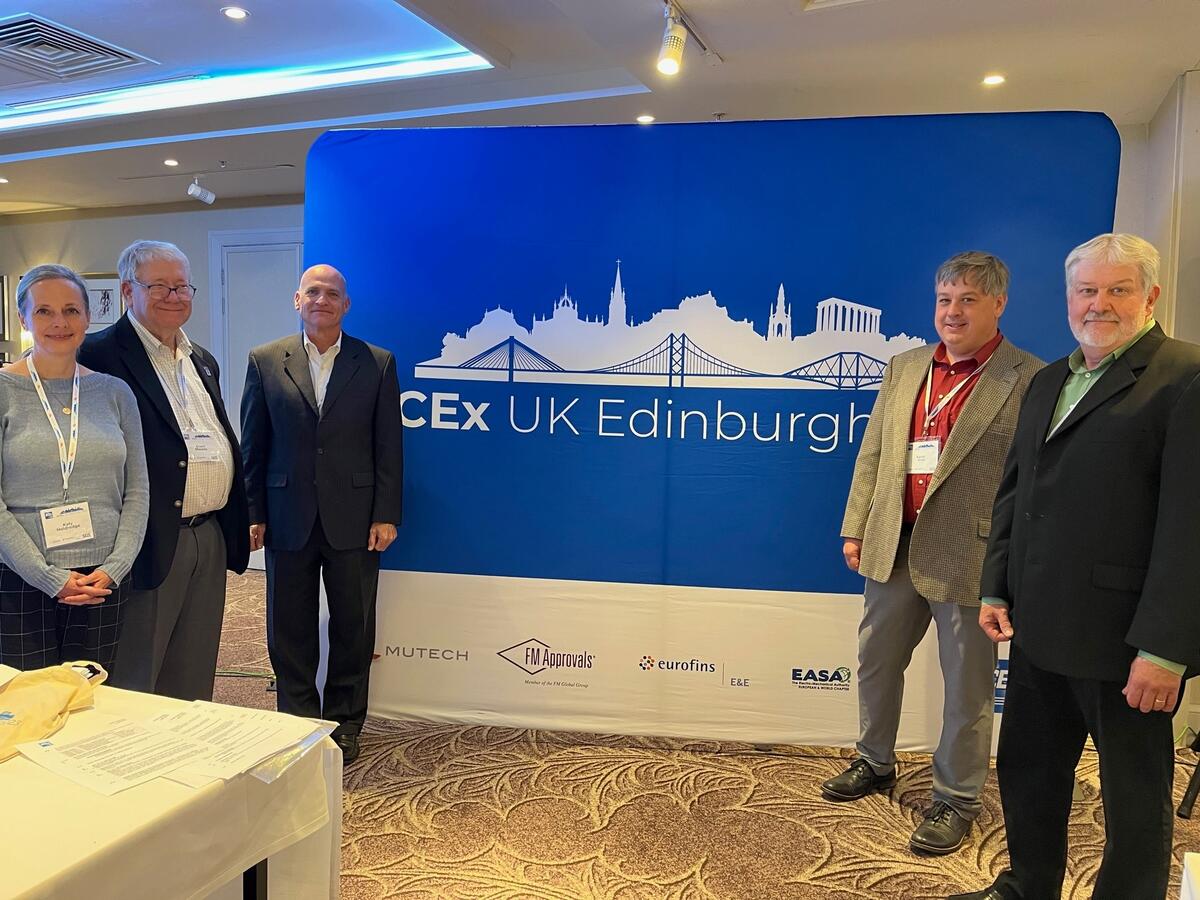 Katy Holdredge with Group at CEx UK Edinburgh. 
