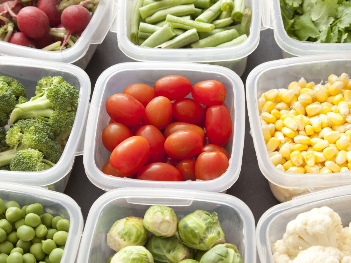 vegetables in separate plastic containers