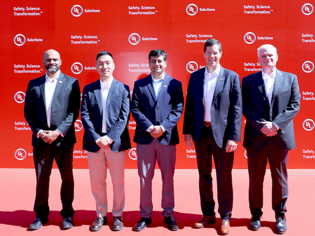 UL Solutions Leadership at Ho Chi Minh City Vietnam Laboratory Expansion Opening