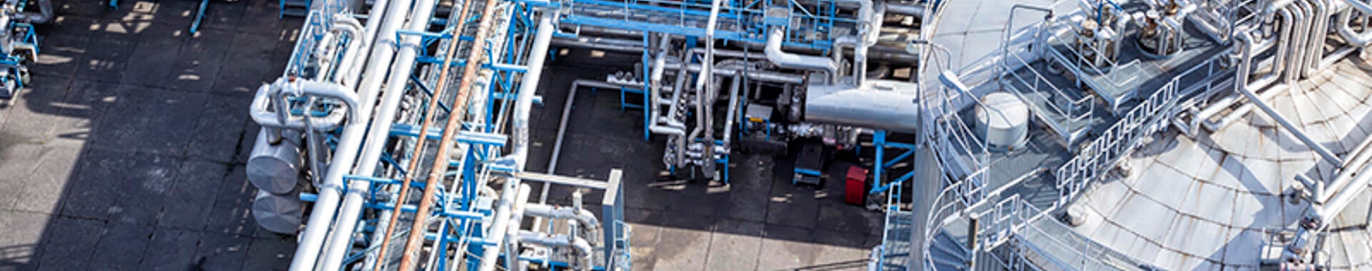 Many-multicolored-intersecting-and-overlapping-pipes-birds-eye-view