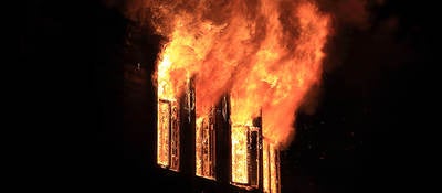 Building windows on fire