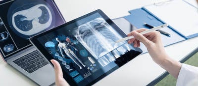 Medical technology description doctor using connected devices