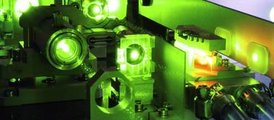 Powerful laser device