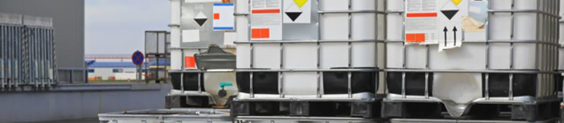 Shipping containers of chemical products