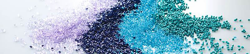 Multi-colored plastic pellets