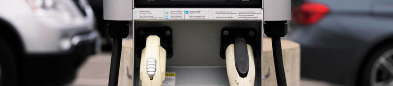 Electric vehicle charging station