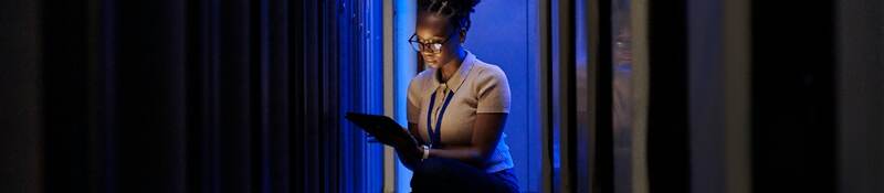 Checking data server with tablet