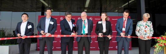 UL Leadership and Mexico's Under Secretary of the Economy Cut Red UL Ribbon at the Queretaro Opening