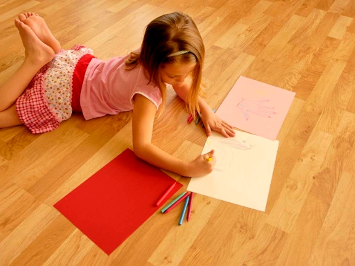 IAQ-050917-girl-laying-on-floor