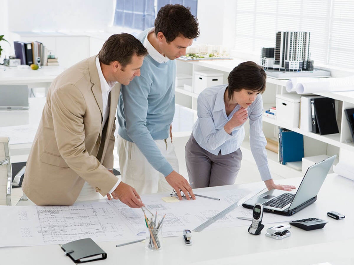 3 business people in the office
