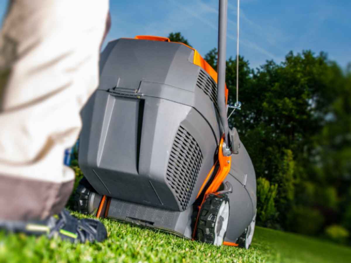 Upwards behind a lawnmower
