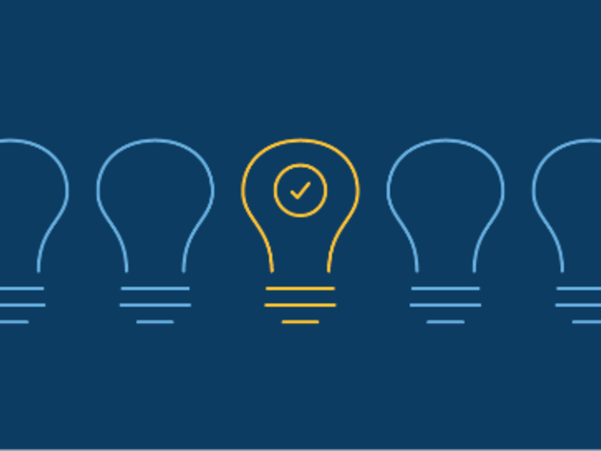 Illustration of 5 lightbulbs 4 blue and yellow in the middle