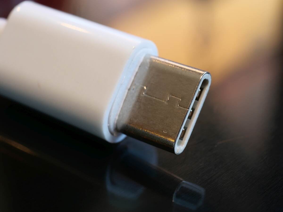 Wire-and-cable-USB