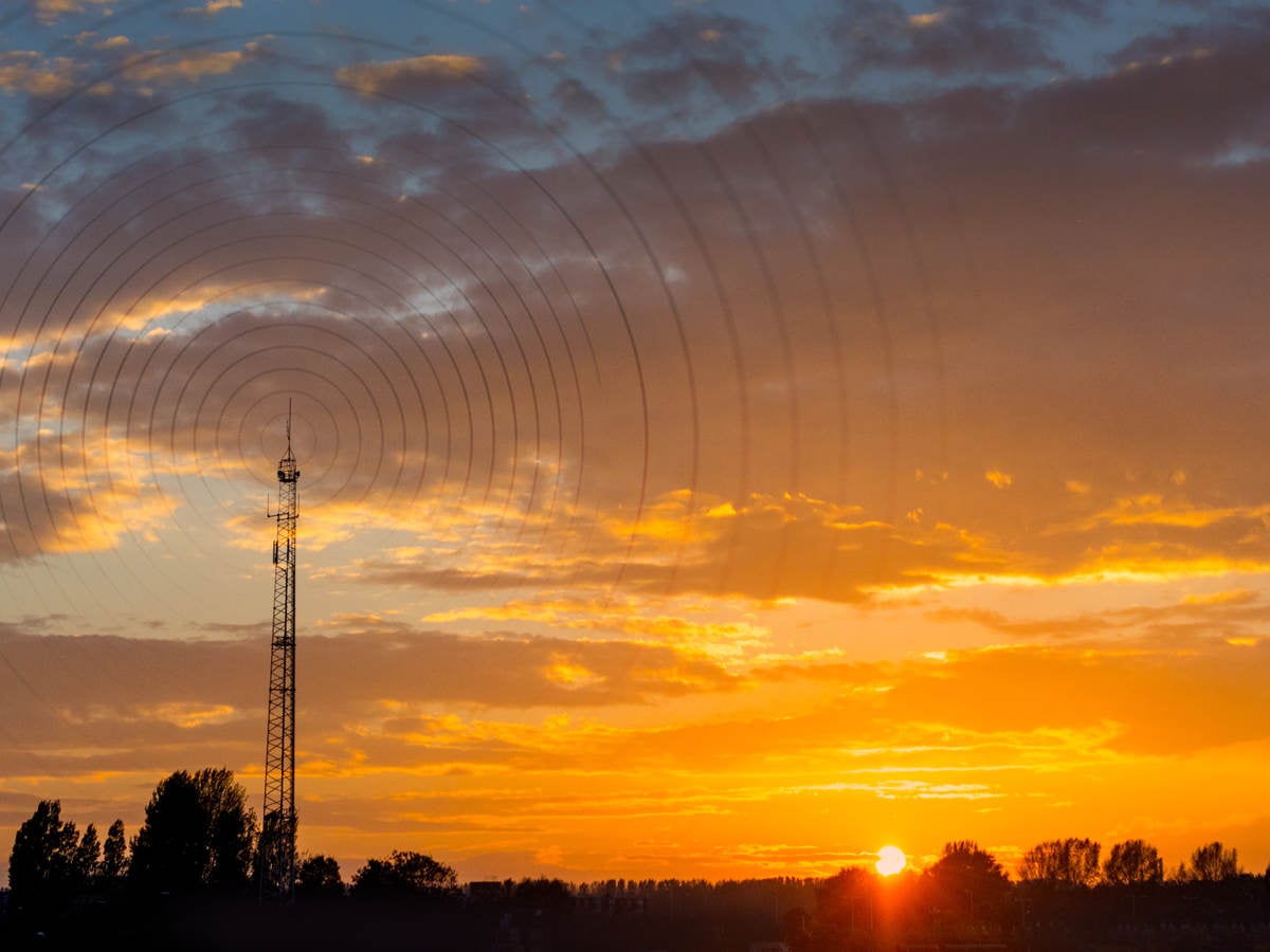 Radiowave visualization at sunset