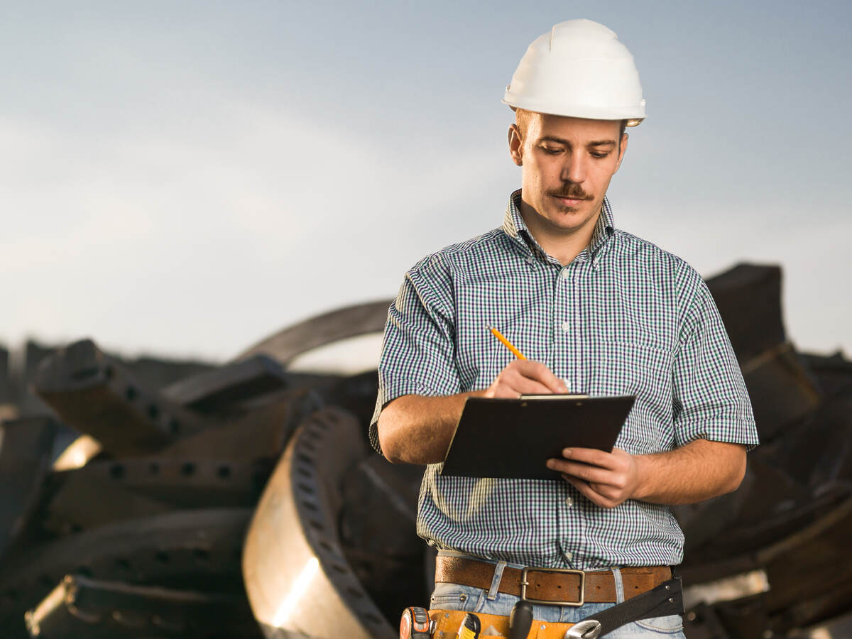 Man in hardhat 