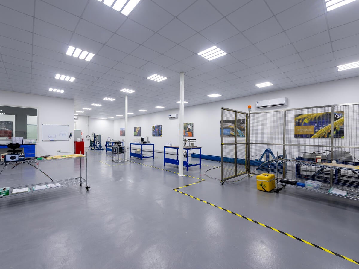 UL Launches Fiber Optics Testing and Research Laboratory in Abu Dhabi