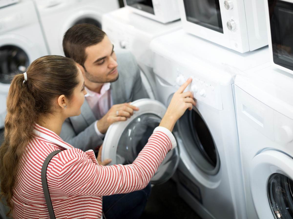 People looking at appliances