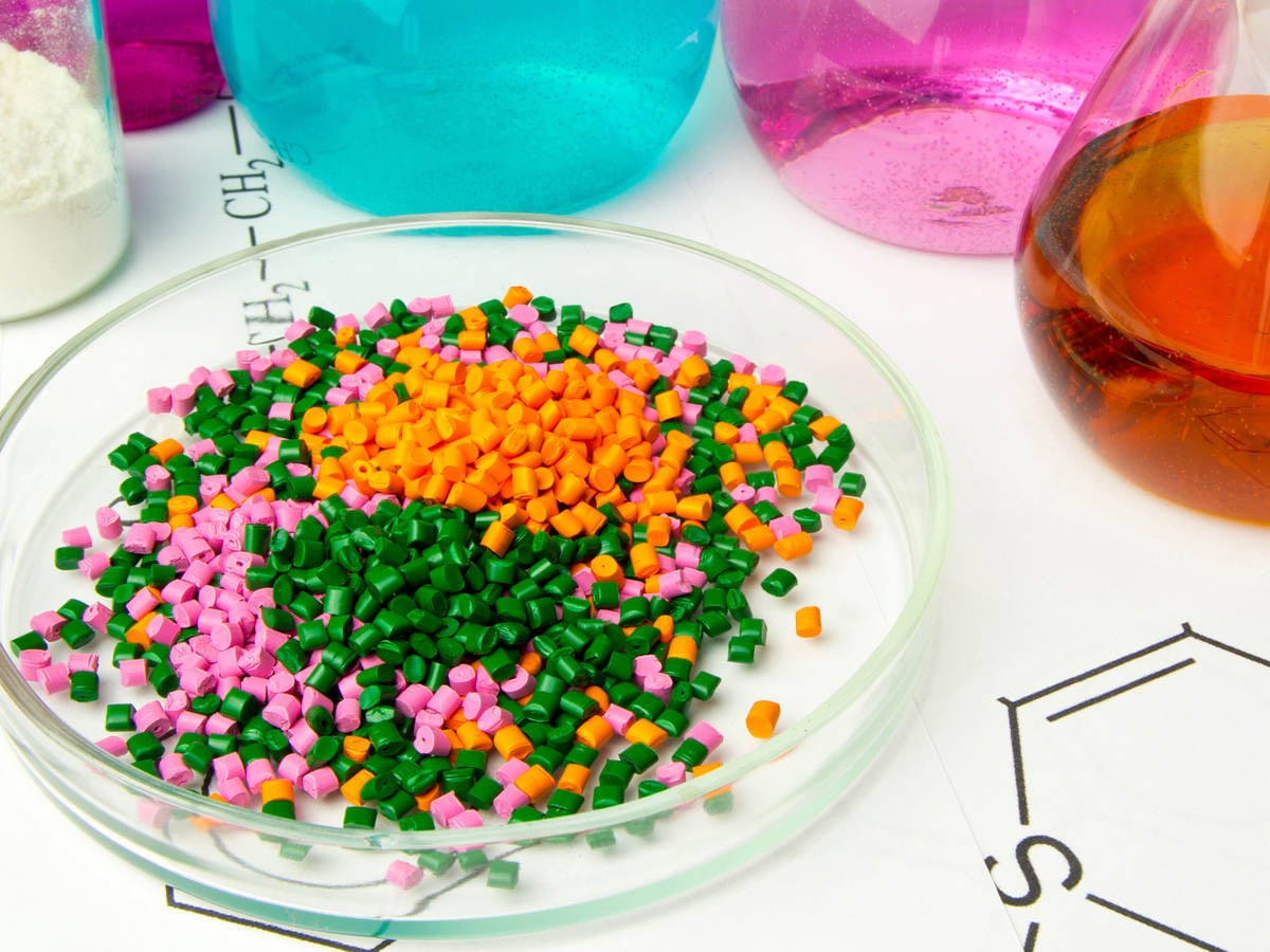 Plastic raw material in granules