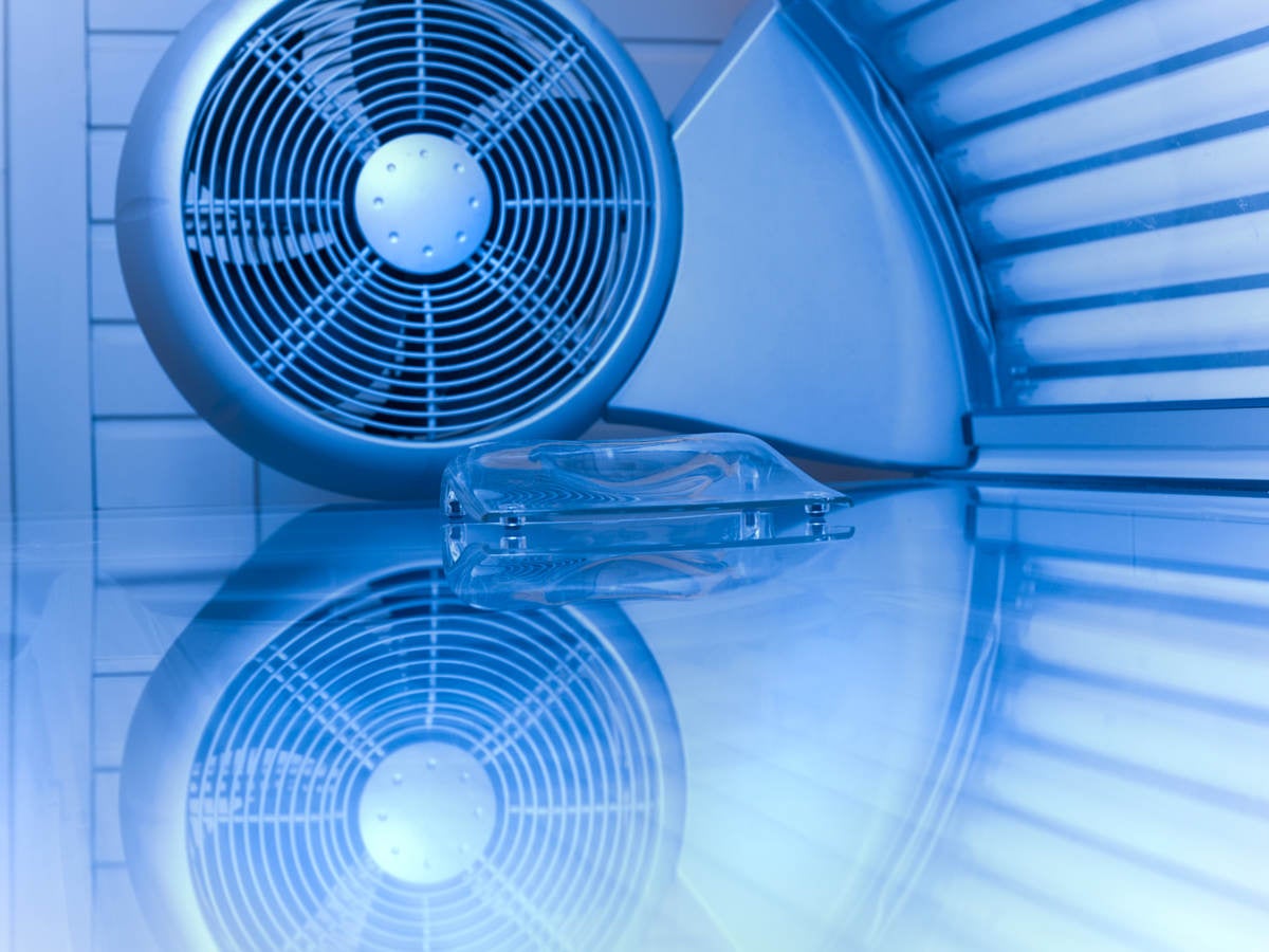 HVAC fan with ultraviolet light