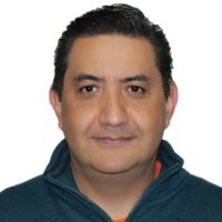 Presenter Edgar Rodriguez